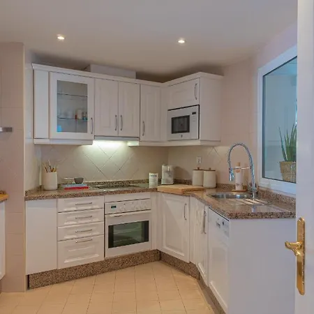 Luxurious Penthouse In Ventura Del Mar Puerto Banus Lägenhet