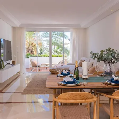 Luxurious Penthouse In Ventura Del Mar, Puerto Banus. Appartamento Marbella