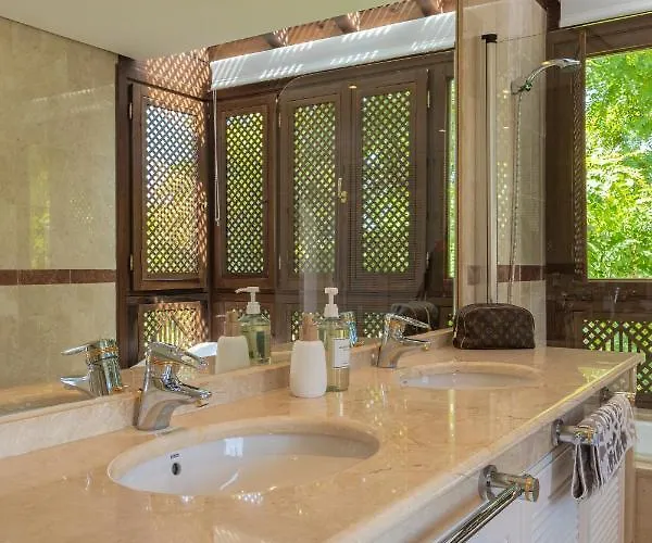 Luxurious Penthouse In Ventura Del Mar Puerto Banus Marbella