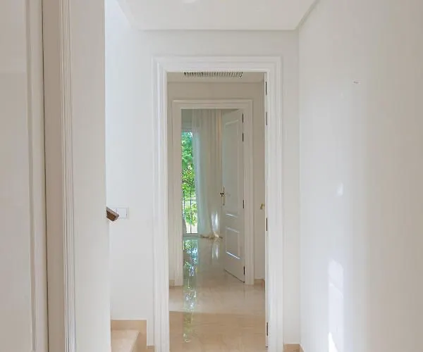 Luxurious Penthouse In Ventura Del Mar Puerto Banus Appartement Marbellac